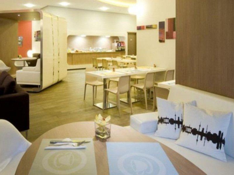 Adagio Haussmann Champs Elysees 4* Parijs